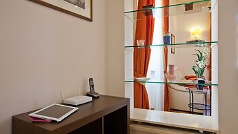 Rental in Rome Crociferi 1