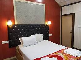 Gold India Beach Resort