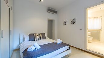 Rental in Rome Bernini Square