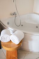 Acacia Premier Hotel