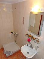 Niki Studios Sea-Front