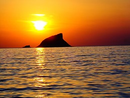 Niki Studios Sea-Front