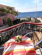 Niki Studios Sea-Front