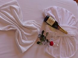 Niki Studios Sea-Front