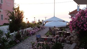 Niki Studios Sea-Front