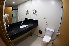 Summit Suítes Hotel Caçapava