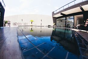 Summit Suítes Hotel Caçapava