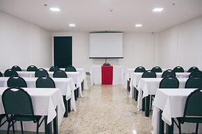 Summit Suítes Hotel Caçapava