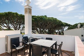 Akivillas Vale do Lobo Sky