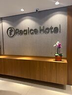 Realce Hotel