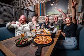 Holiday Inn Sydney St Marys by IHG