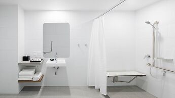 Holiday Inn Sydney St Marys by IHG