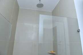 23rd Floor Luxury Apartment - sea view