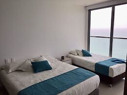 23rd Floor Luxury Apartment - sea view