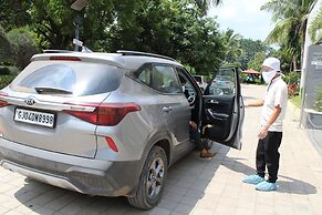 Top3 Lords Resort Bhavnagar