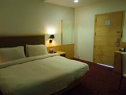 Top3 Lords Resort Bhavnagar