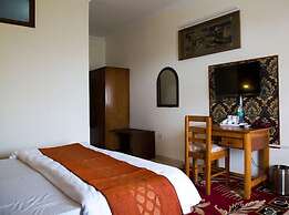 Skyview Holiday Home