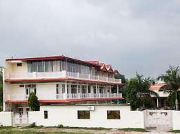 Skyview Holiday Home