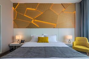 Nyota Hotel & Conference Center