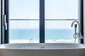 Nyota Hotel & Conference Center