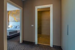 Nyota Hotel & Conference Center