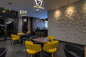 Nyota Hotel & Conference Center