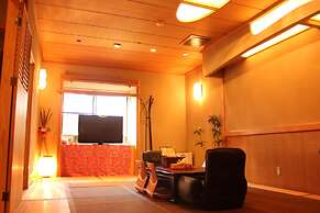 Okinawa Minshuku Kariyushi Honkan