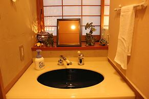 Okinawa Minshuku Kariyushi Honkan