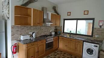 Royale Panorama View Apartment