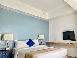 Ferra Hotel and Garden Suites