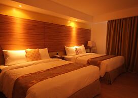 Ferra Hotel and Garden Suites