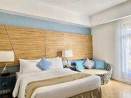 Ferra Hotel and Garden Suites