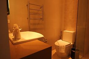 Ferra Hotel and Garden Suites