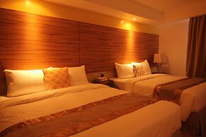 Ferra Hotel and Garden Suites