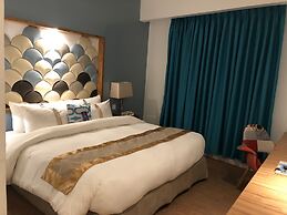 Ferra Hotel and Garden Suites