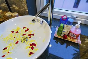 Hoi An Sunny Pool Villa