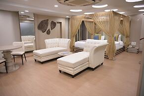 Bizz The Hotel