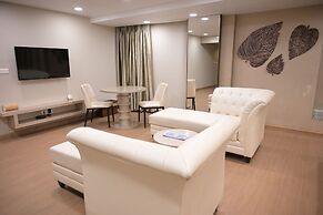 Bizz The Hotel