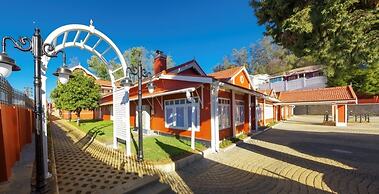 Vinnca West Downs Heritage Resort, Ooty