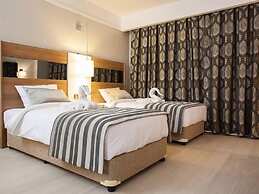 Cherry Garden City & Spa Hotel