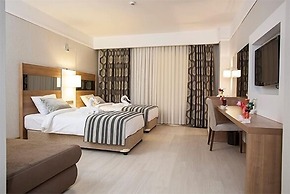 Cherry Garden City & Spa Hotel