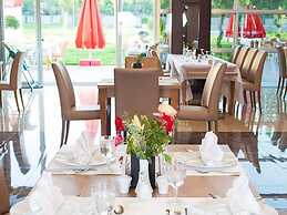 Cherry Garden City & Spa Hotel