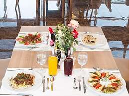 Cherry Garden City & Spa Hotel