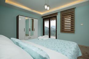 Guven Suite House