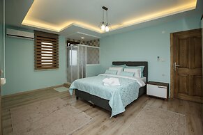 Guven Suite House