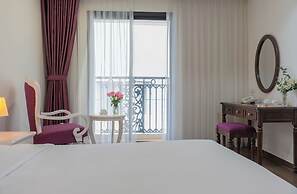 Bonjour Nha Trang Hotel