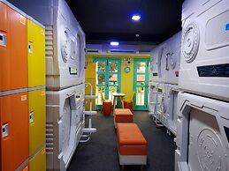 Galaxy Pods at Chinatown