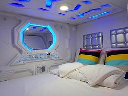 Galaxy Pods at Chinatown