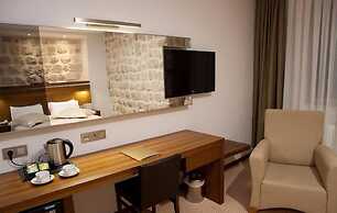 Reyhani Kasri - Special Class