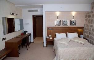 Reyhani Kasri - Special Class